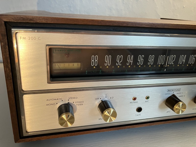 The Fisher FM 200-C AM/FM Stereo Receiver Tuner with Wood Case gallery