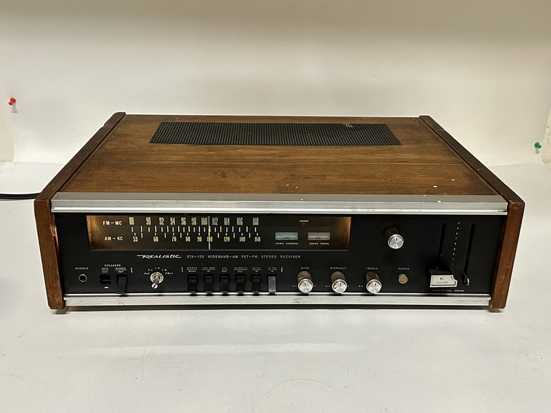 Vintage 1971 Realistic STA-120 Solid State AM/FM Stereo Receiver ~ AS-IS/PARTS gallery