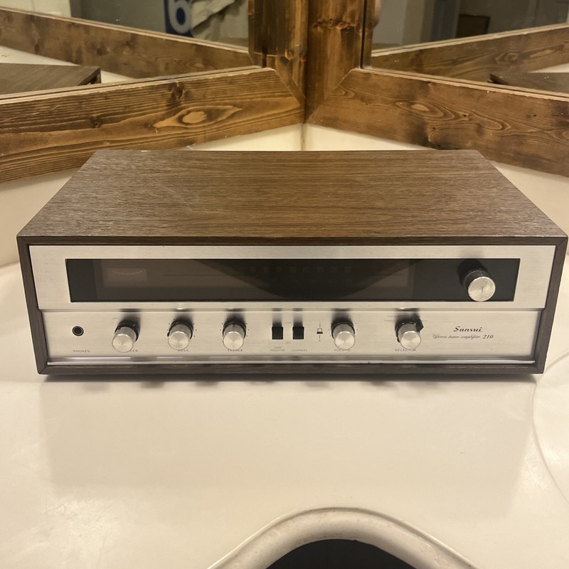 Sansui Model 210 AM/FM Stereo Tuner Amplifier Home Audio Component READ￼ Vintage
