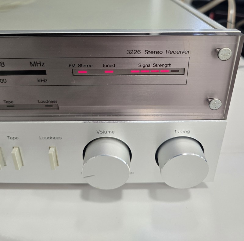 1981 MCS Silver Face Stereo Receiver 3226 Modular Component Japan NO SOUND gallery