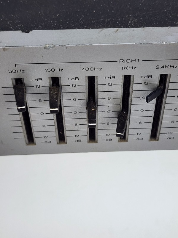 Vintage Realistic 31-1989 Seven 7 Band Graphic Equalizer EQ Untested powers on gallery