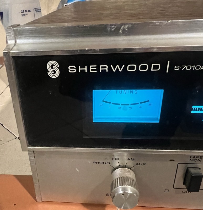 Vintage Sherwood S-7010A AM/FM Stereo Receiver For Parts/Repair gallery