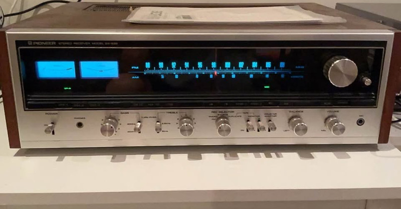 Vintage Pioneer SX-838 Receiver Amazing sound and near mint with original manual gallery