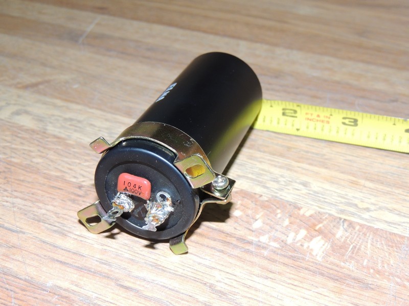 Sansui G-5700 Electrolytic Capacitor 63v 8200 & Holder 0559524 gallery