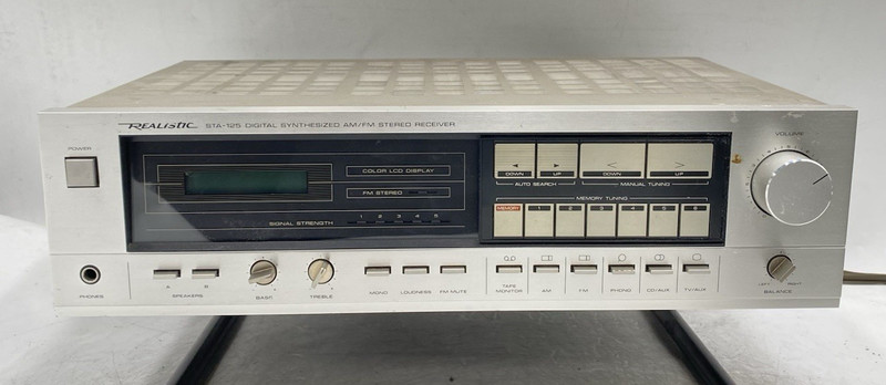 REALISTIC STA-125 Digital Synthesized AM/FM Stereo Receiver