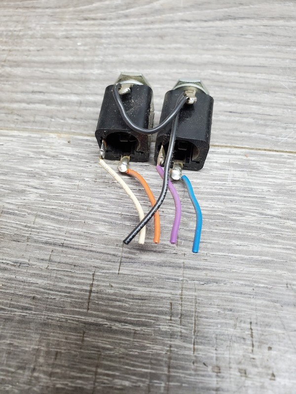 Pioneer QX-8000 Headphone Jacks gallery