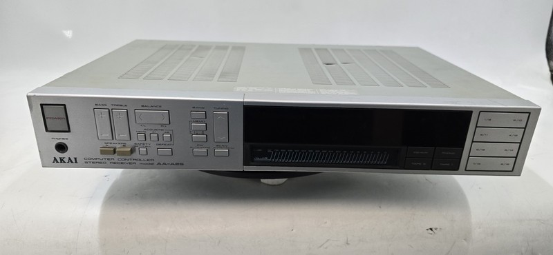 Akai AA-A25 Computer Controlled Stereo AM FM Phono Receiver – TESTED – EB-19455