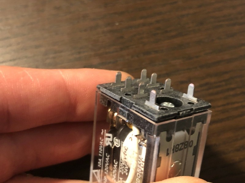New Relay to replace Technics SA-5760 SA-5770 Speaker Protection Part # SSY15 gallery