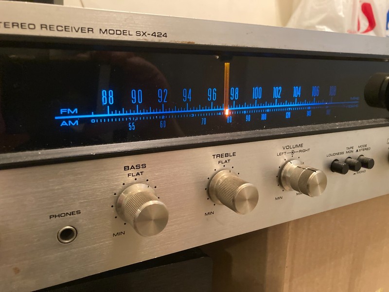 Pioneer SX-424 Stereo Receiver Wood Grain gallery