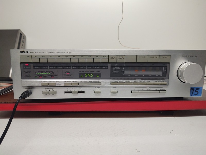 Yamaha Natural Sound Stereo Reciever R-90