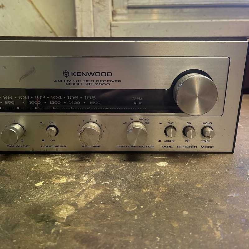 Vintage Kenwood KR-2600 AM/FM Stereo Receiver