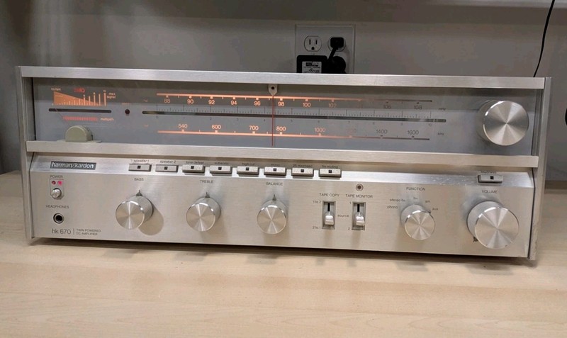 Harman Kardon HK-670 Twin Powered DC Stereo Receiver AM FM AUX & PHONO (MM)