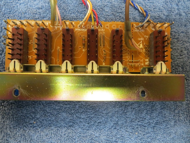 YAMAHA CR2020 STEREO RECEIVER PUSH BUTTON TUNER BOARD #2 PART # NA06892-2