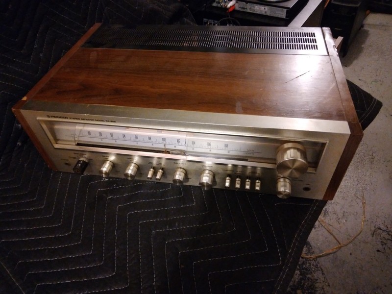 Vintage Pioneer SX-650 (AM/FM) Complete Stereo Receiver. Powers Up. Needs Work gallery