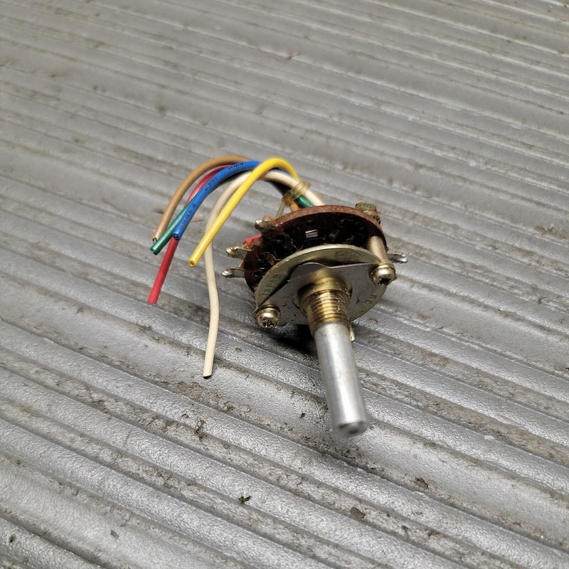 Yamaha Cr-400 Speaker Switch
