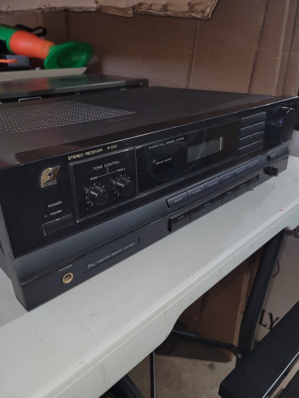 Sansui Stereo Receiver Model R-550 No Remote