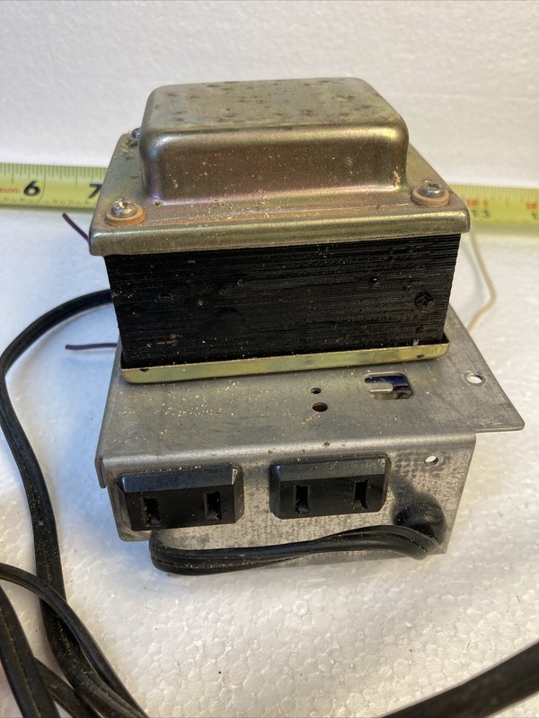 Sansui Stereo Receiver 331 Transformer and power cord gallery