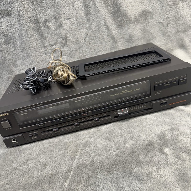 Vintage Technics SA-180 AM/FM Stereo Receiver