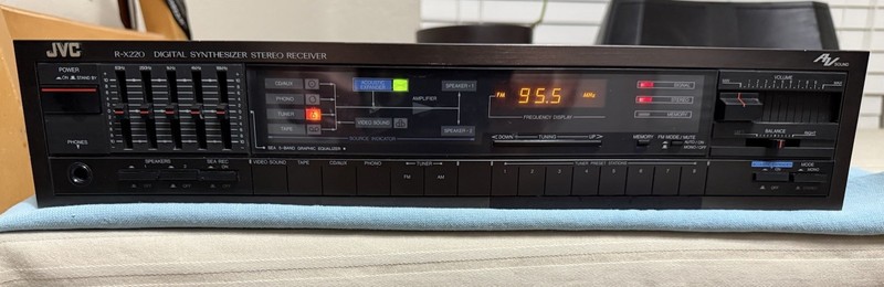JVC R-X220B Digital Synthesizer Stereo Receiver AM/FM Vintage 80s Japan Phono