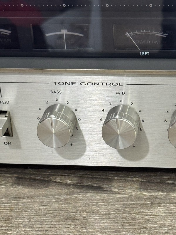 Vintage Kenwood KR-9600 Stereo AM/FM Receiver 160 WPC gallery