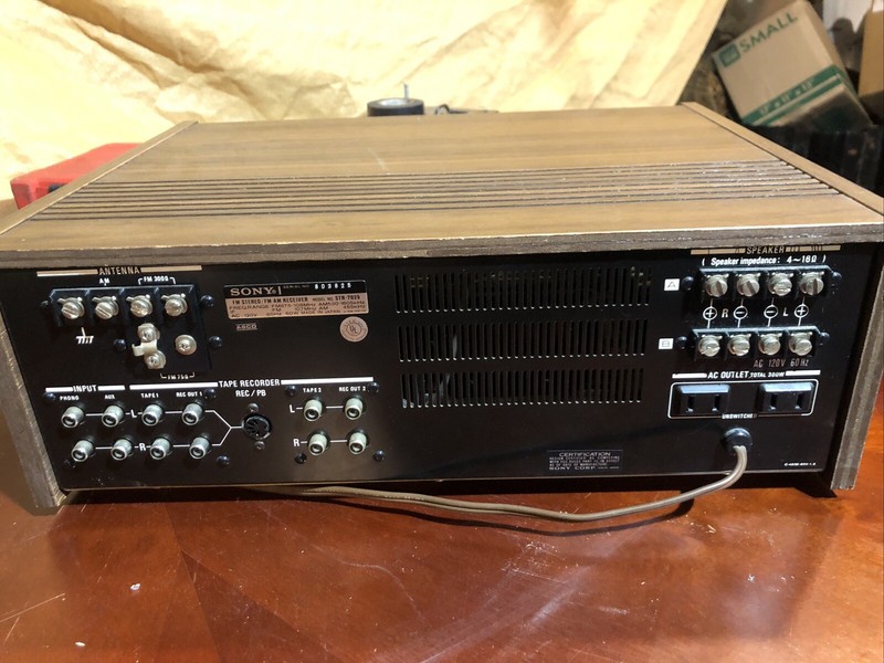 Sony STR-7025 AM FM Stereo Receiver With Phono Tape Aux Inputs Vintage gallery