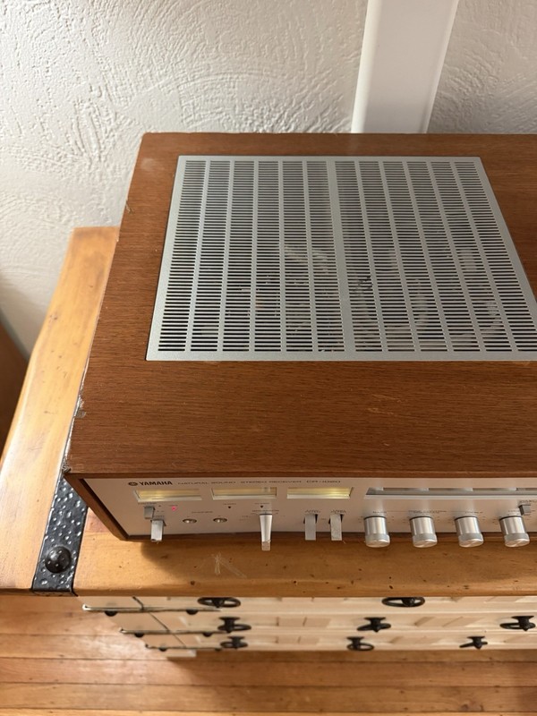 Yamaha CR-1020 Vintage AM/FM Natural Sound Stereo Receiver gallery