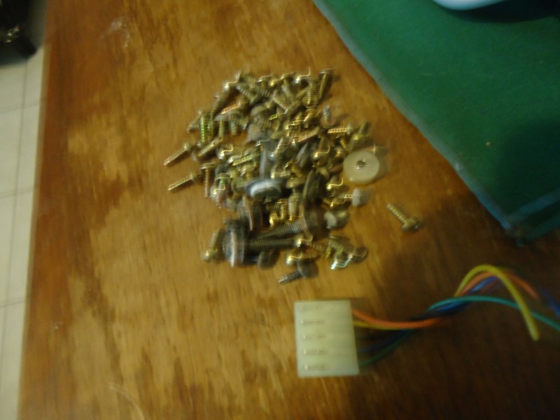 Kenwood KR-5600 Stereo Receiver Parting Out Misc. Screws