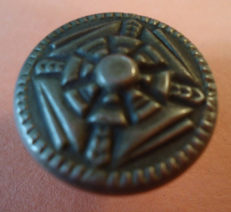 MAJESTIC 50 Radio Knob Bakelite Metal Covered W/Screw in Canada