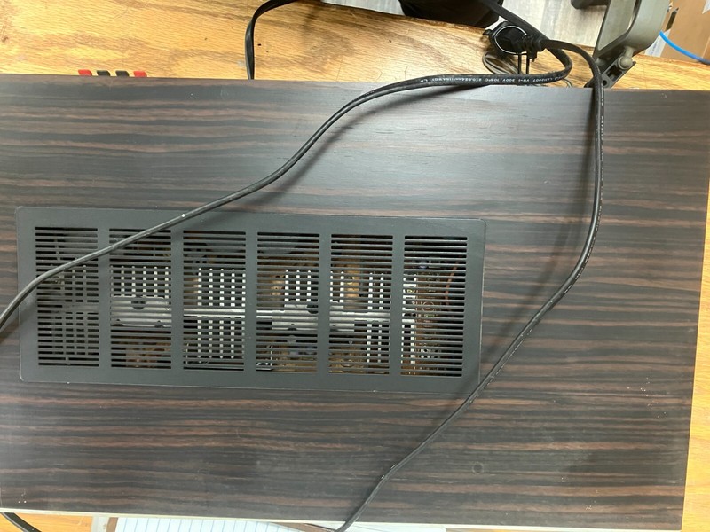 Yamaha R-700 50W/ch 8Ω Natural Sound AM/FM aux Wood Grain Stereo Receiver gallery