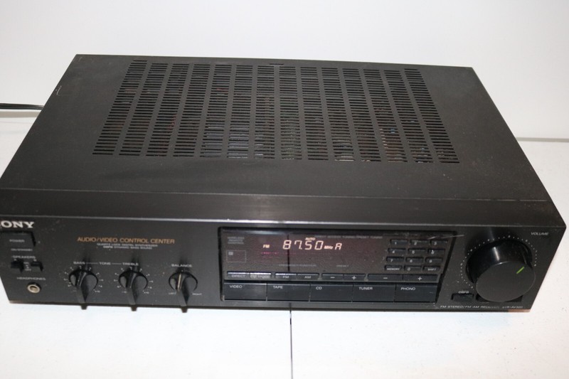 Sony vintage STR-AV320 Audio Video Receiver