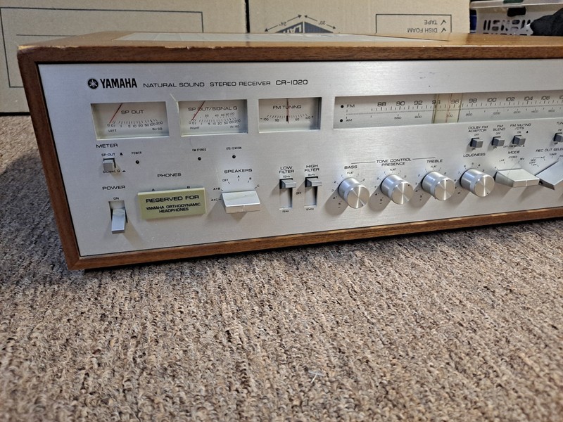Vintage Yamaha CR-1020 AM/FM Natural Sound Stereo Receiver AS-IS Please Read gallery