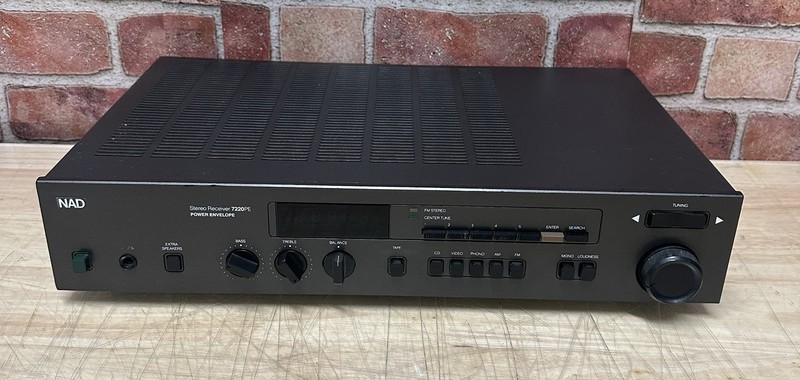 NAD 7220PE AM/FM Stereo Receiver Power Envelope 120V 60Hz 150W
