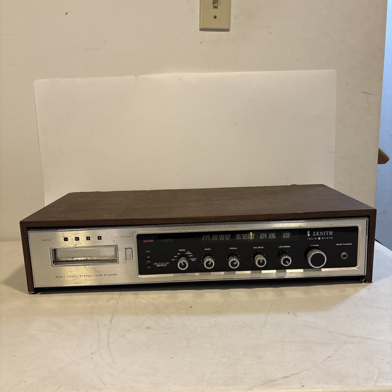 Zenith F680W Stereo 8 Eight Track Player Digilite Receiver - RADIO WORKS - READ! gallery