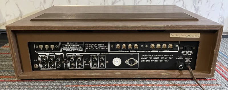 Vintage Sanyo DCX 2700K 4 Channel Stereo Receiver- Works, Needs Repair gallery