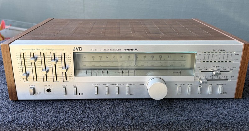 JVC R-S33 Stereo Receiver Super-A Equalizer AM/FM Made in Japan