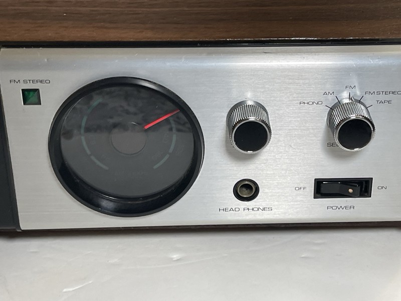 Unisonic The President 8 Track Stereo Player Model # 9090 Tested gallery
