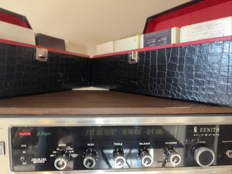 VINTAGE ZENITH ALLEGRO STEREO AM/FM 8-track Player/Receiver W/58 - Cassettes gallery