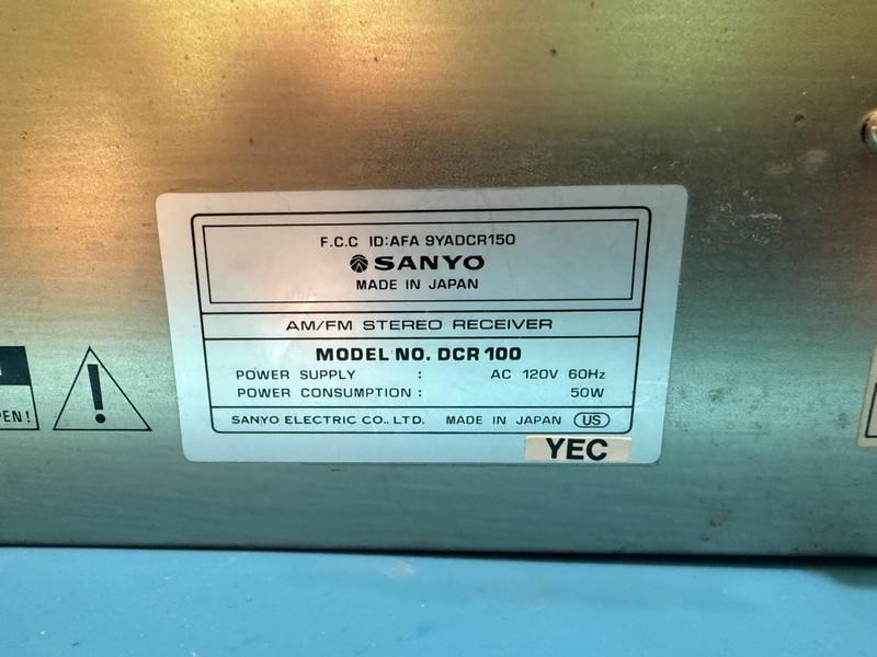 VINTAGE Sanyo DCR100 Stereo Receiver gallery