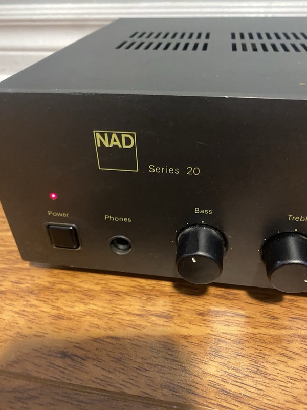 NAD 3020 Series 20 Hi-Fi Stereo Amplifier *Missing Dial Knob* gallery