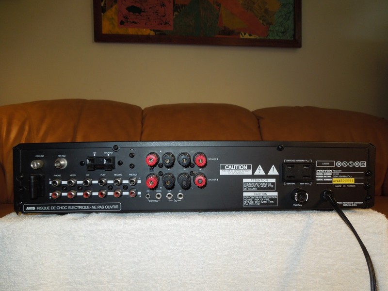Proton AV-445 Receiver + Remote gallery