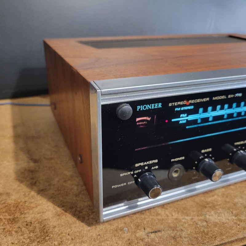 PIONEER SX-770 AM/FM STEREO RECEIVER SERVICED AND RECAPPED VINTAGE 1970'S gallery