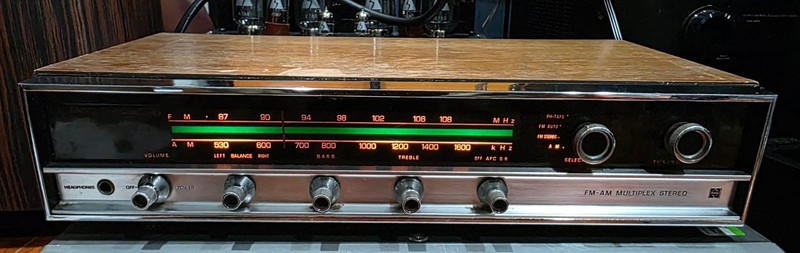 Vintage Panasonic Model RE-7670 AM/FM Multiplex Stereo Receiver Pre Owned gallery