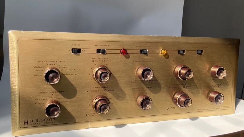H.H. Scott Type 272 Dual Channel Laboratory Amplifier Integrated Tube Amplifier