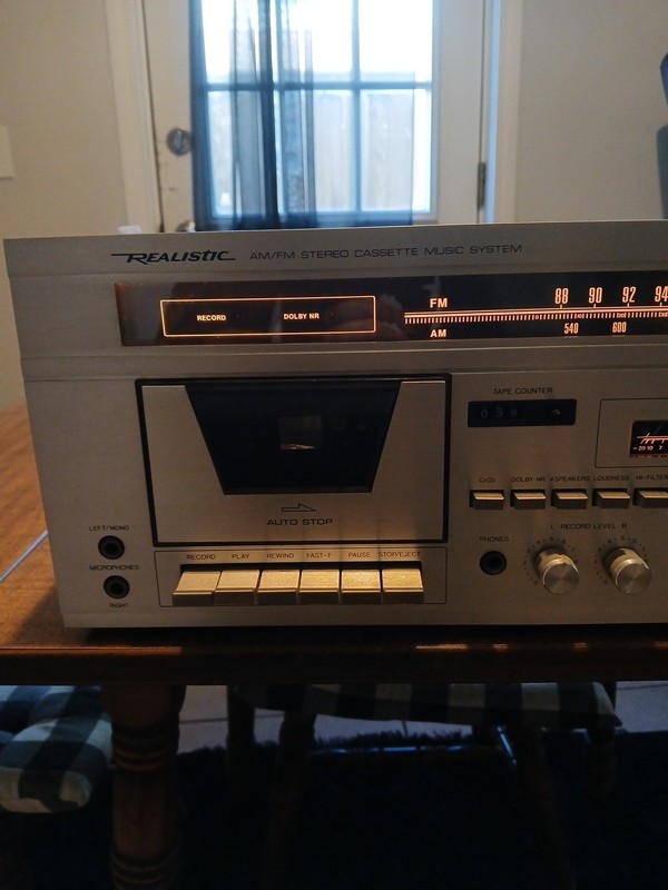 Vintage Realistic Modulaire 969 AM/FM Stereo Cassette Receiver Well Preserved gallery