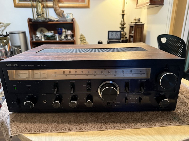 Vintage Optonica/Sharp SA-5206 ( Circa 1979/45 Watts Per Channel – Wooden