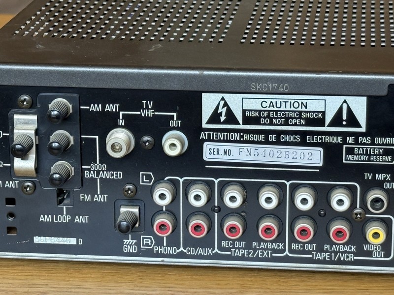 Technics Quartz Synthesizer TV/FM/AM Stereo Receiver SA-946 -UNTESTED gallery