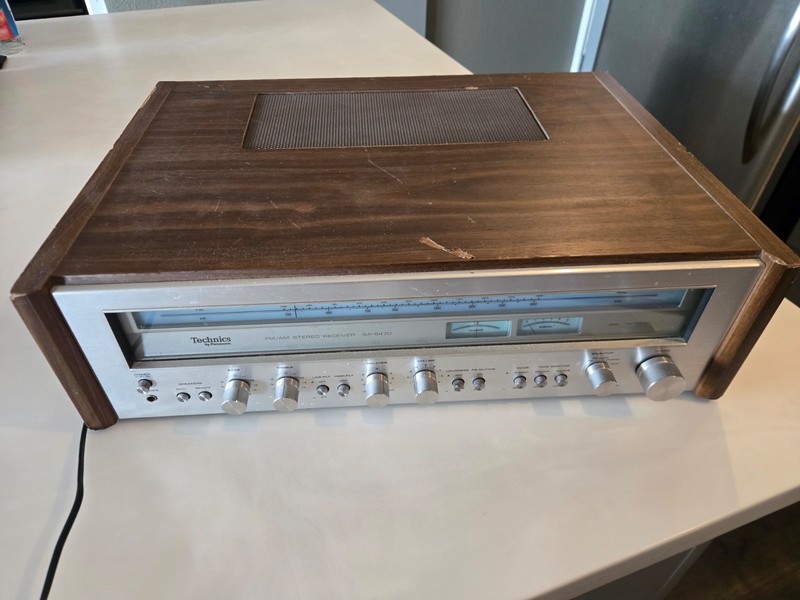 Technics SA-5470 Stereo Receiver – Working – Wood Panel