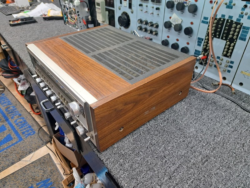 Pioneer SX-3900 Stereo Receiver highly modified. 400 watts RMS per channel at 8Ω gallery
