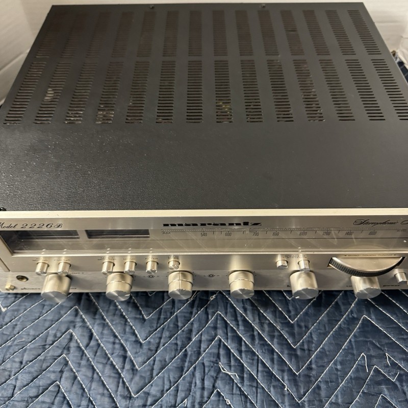 MARANTZ 2226B VINTAGE AM/FM STEREO RECEIVER - SERVICED - CLEANED - TESTED gallery