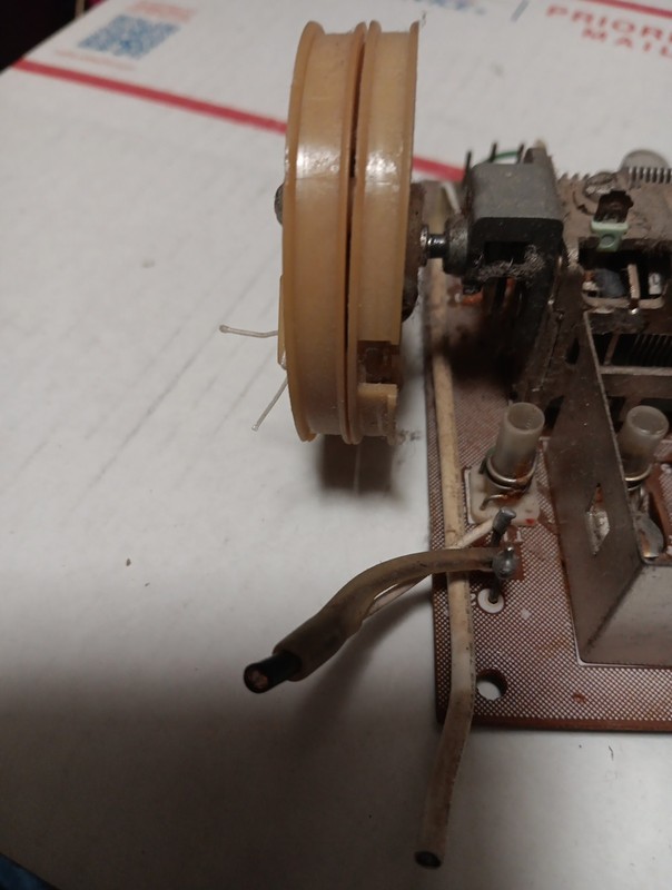 Kenwood KR-6600 Receiver : Tuner ￼ Board X05-1310–10. X-1320–10. gallery